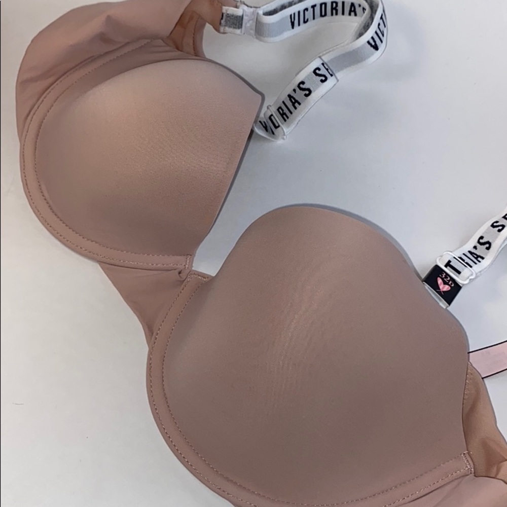 Victoria's Secret nude bra